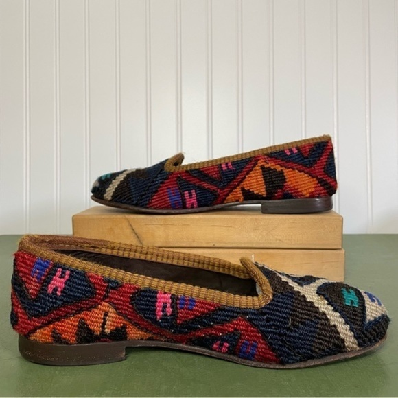 Res Ipsa Kilim Hand Woven Slip on Shoes/Loafers - Picture 3 of 9